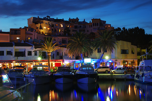 Restaurants by the sea 