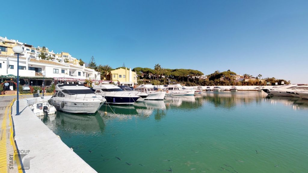 Cabopino port