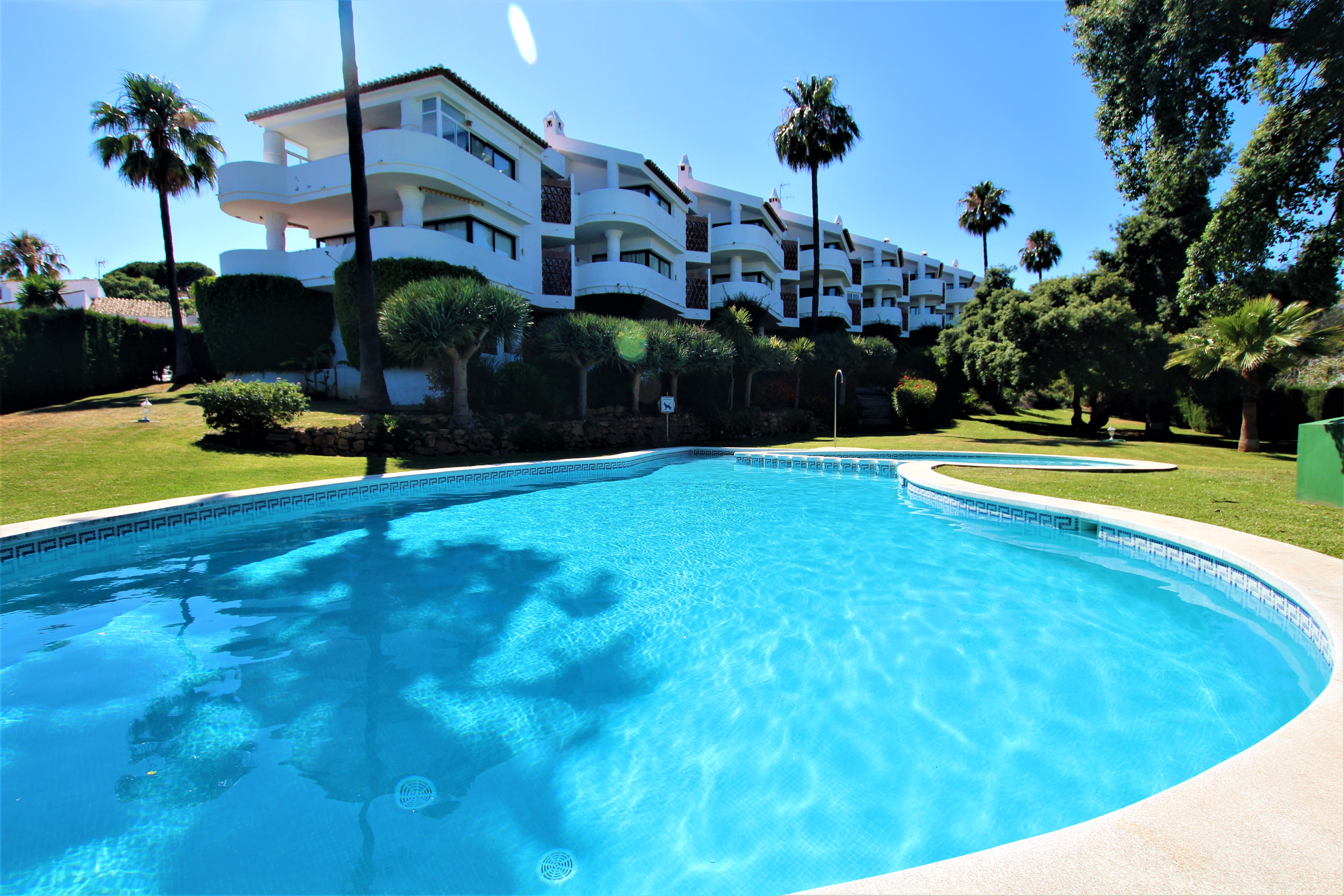 Antares de Calahonda apartment for sale
