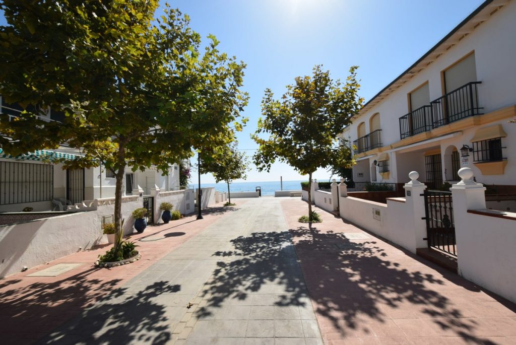 Lotus Jardinana New development Costa del Sol Spain